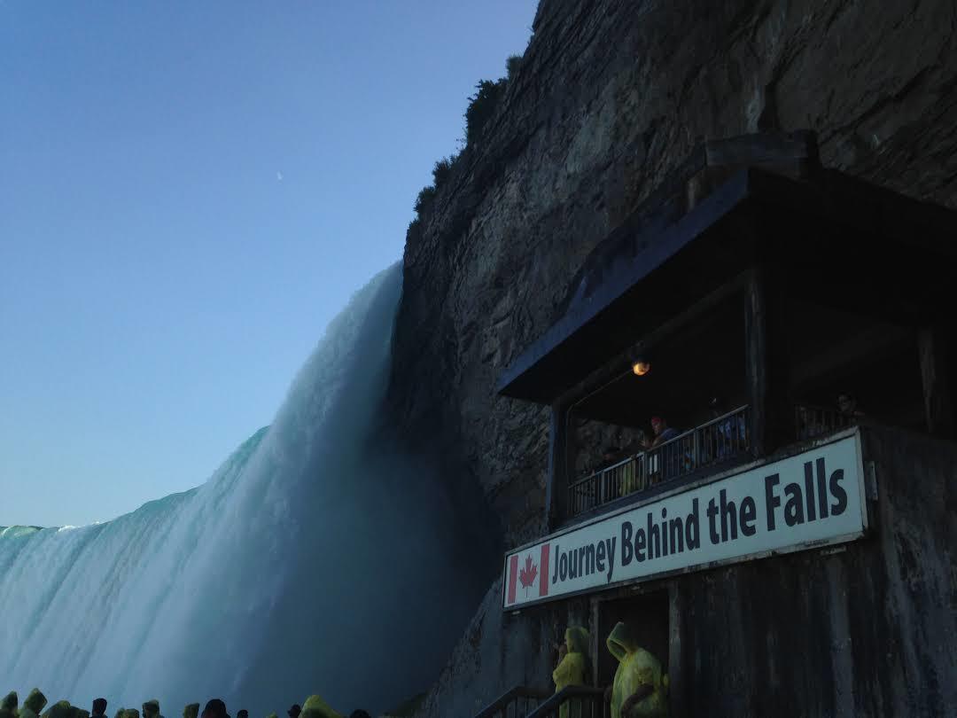 Şelalenin Ötesine Yolculuk