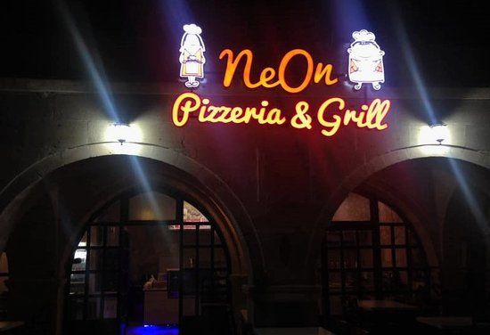 NeOn Pizzeria&Grill