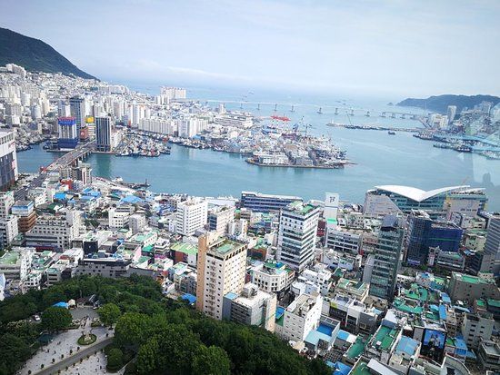 Busan Kulesi