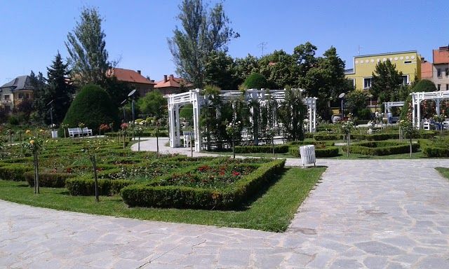 Roses Park