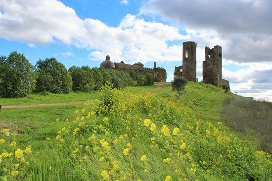 Montemor-o-Novo Şatosu