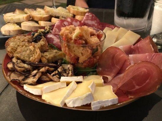 La Bodeguita Del Vino