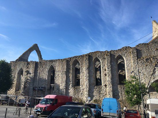 Saint Karins Harabeleri