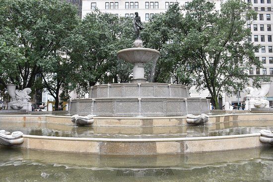 Pulitzer Fountain