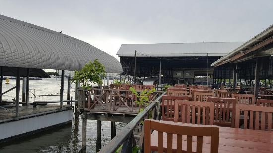 Kaloang Home Kitchen