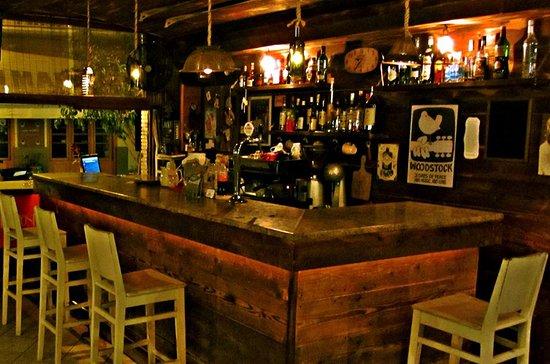 Avli tis Kyra Marias