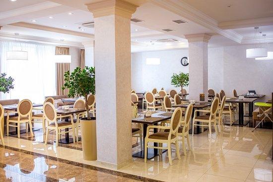 Green Park Restaurant