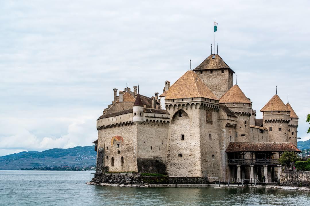 Chillon Şatosu