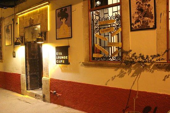 Eva Lounge Cafe