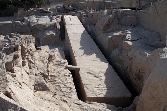 Bitmemiş Dikilitaş