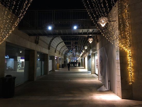 Mamilla Açık Alışveriş Merkezi