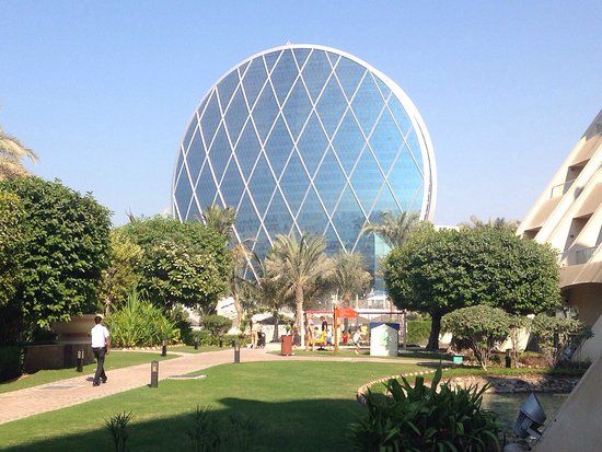 Al Raha Alışveriş Merkezi