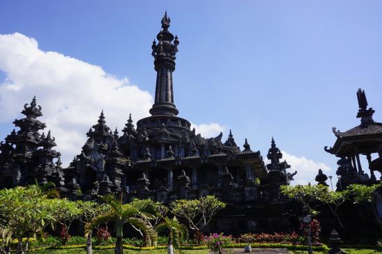 Bajra Sandhi Anıtı