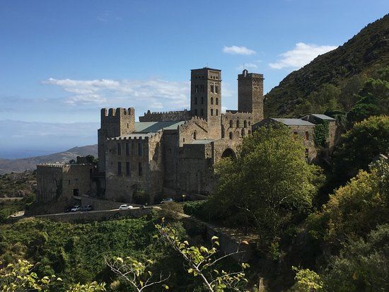 Sant Pere de Rodes Manastırı