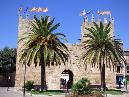 Xara Şehir Kapısı