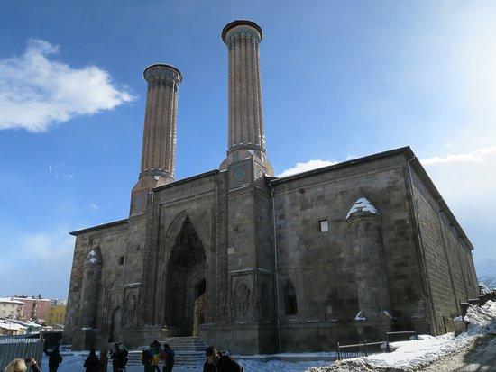 Çifte Minareli Medrese