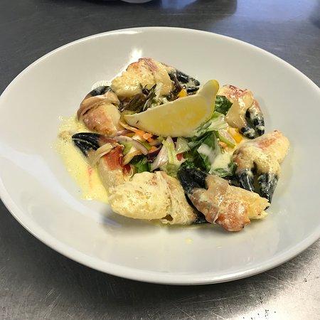 Fox's Lair Bar & Restaurant