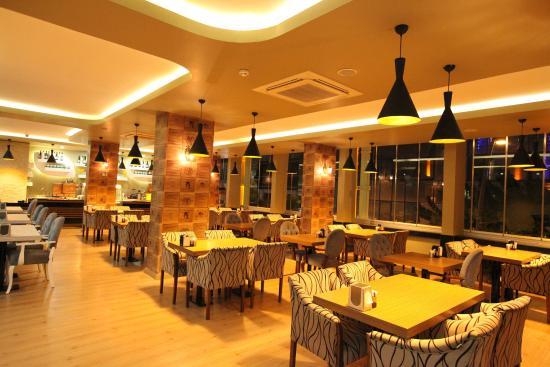 Safir 424 Restaurant & Cafe