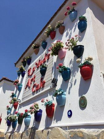 La'dude Art Cafe&Galeri