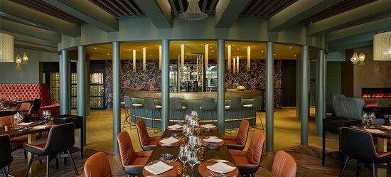 PLU - Restaurant & Lounge