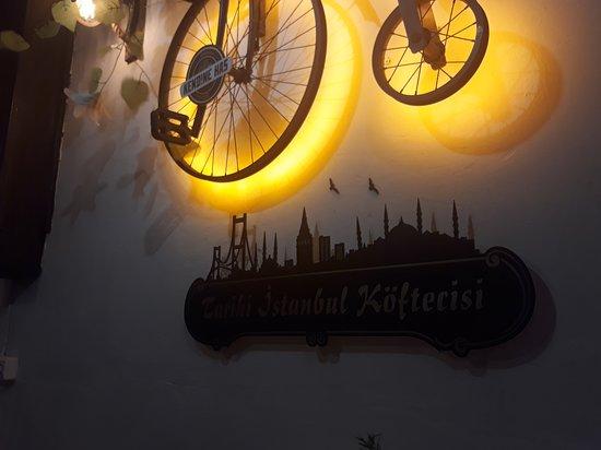 Tarihi Istanbul Koftecisi Kas