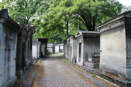 Pere-Lachaise Mezarlığı