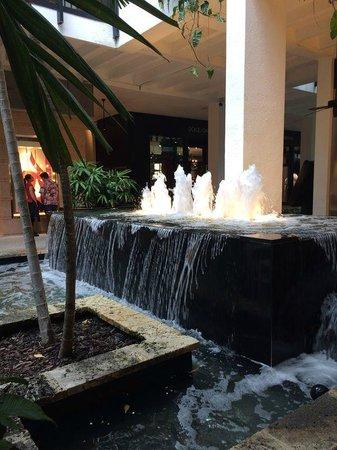 Bal Harbour Plajı