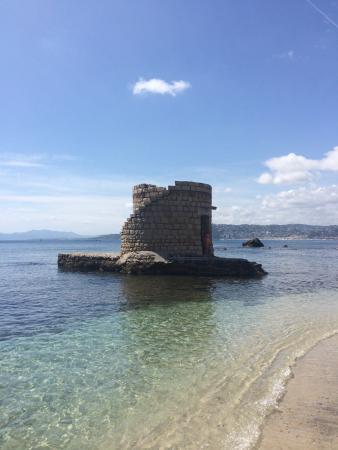 Les Ondes Plajı