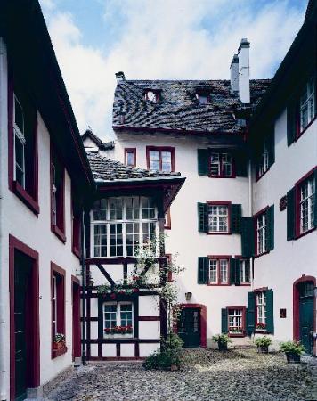 Basel Eczacılık Müzesi