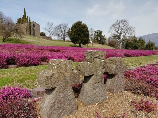 Cimitero di Guerra Tedesco