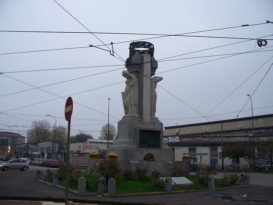 Statua di Santorre di Santa Rosa
