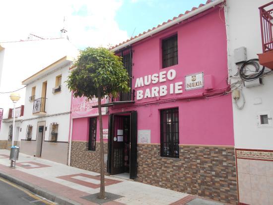 B-Fashion Doll Barbie Bebek Müzesi