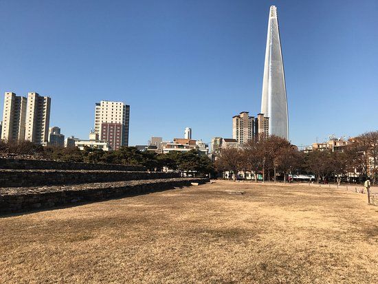 Seoul Seokchon-dong Tarihi Mezarları