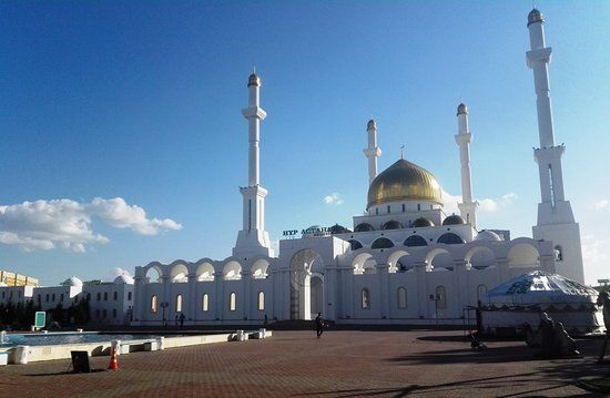 Nur Astana Camii