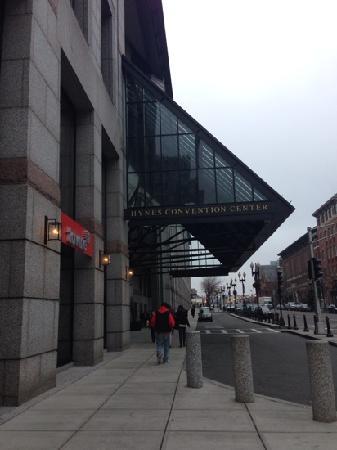 Hynes Kongre Merkezi