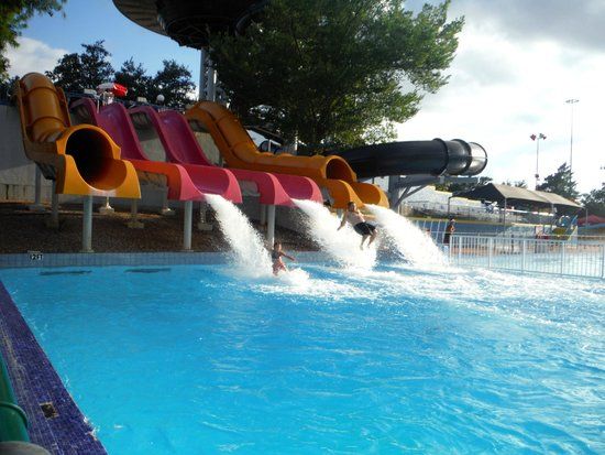 Six Flags Hurricane Limanı