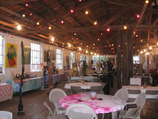 Warehouse Sanat Galerisi