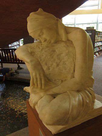 Boulder Halk Kütüphanesi