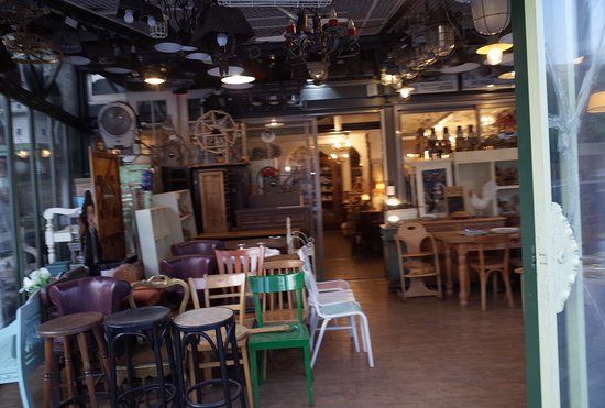 Itaewon Antik Mobilya Sokağı