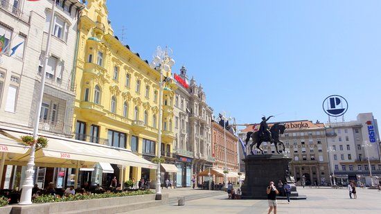 Zagreb Ban Jelacic Meydani