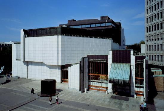 Cankarjev dom Kültür ve Kongre Merkezi