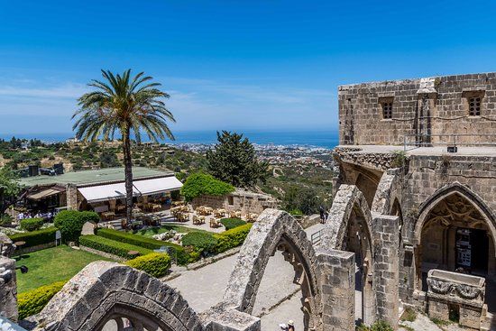 Bellapais Manastırı