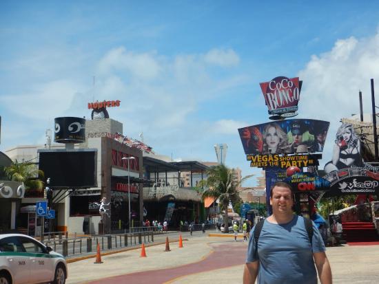 Forum By The Sea Alışveriş Merkezi