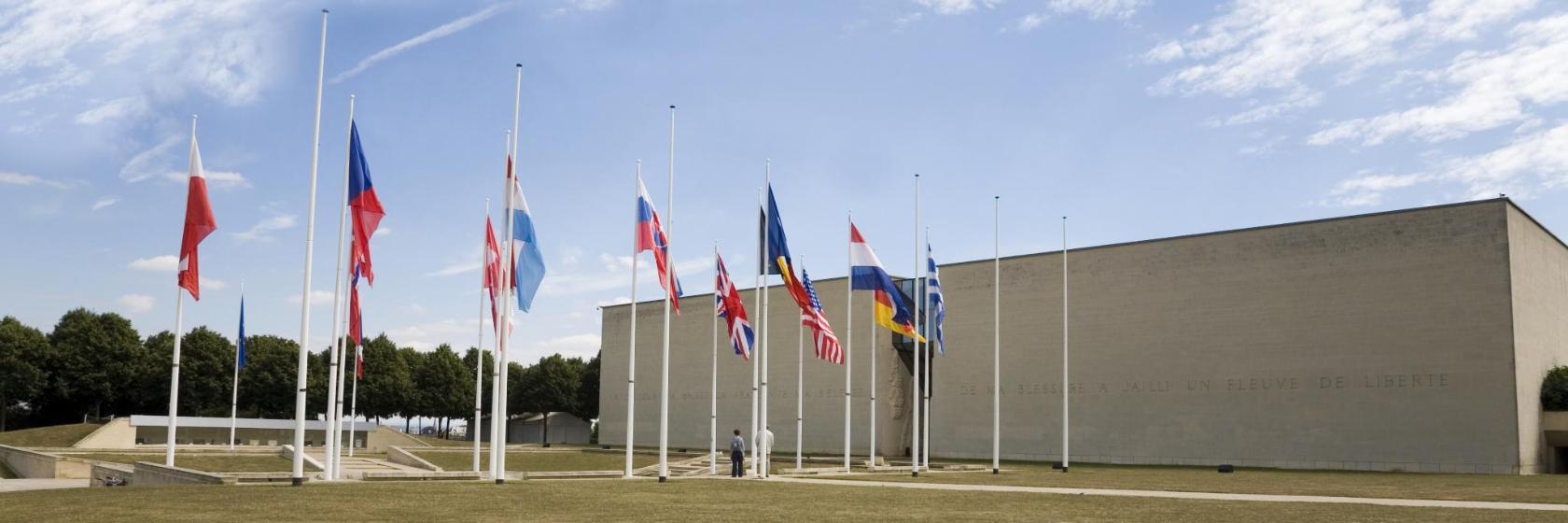 Memorial de Caen Müzesi ve Savaş Anıtı