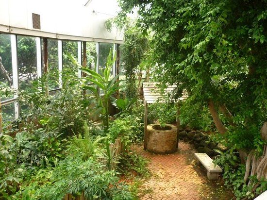 R.S. Barnwell Memorial Garden & Art Center