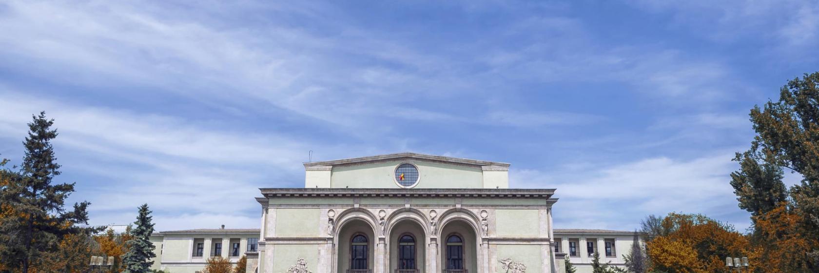 Romanya Ulusal Operası