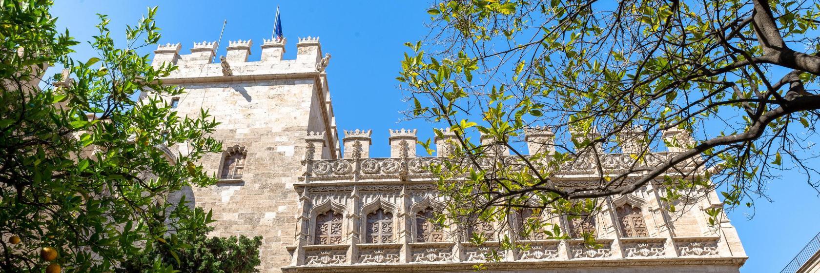 Valensiya İpek Ticareti Binası