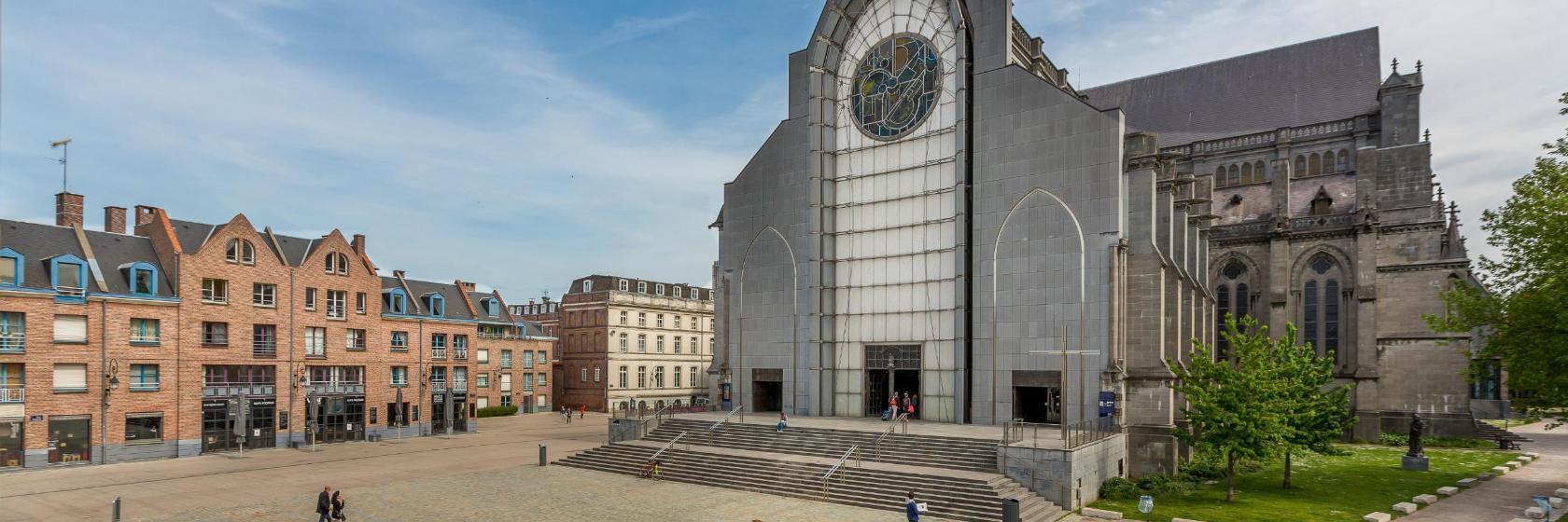 Notre Dame de la Treille Katedrali