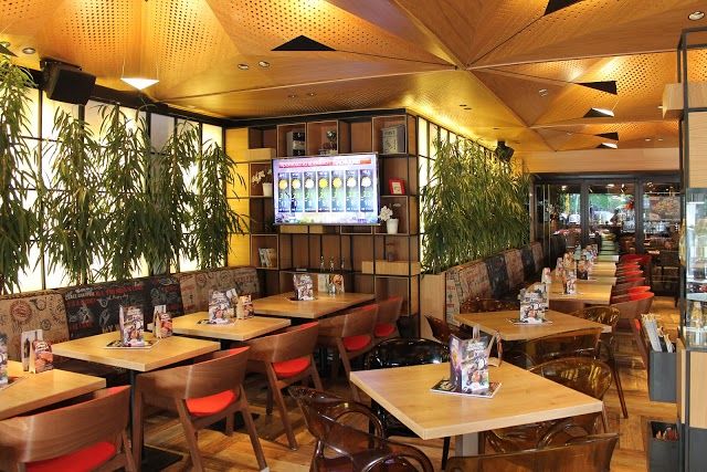 Happy Bar & Grill Rakovski